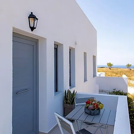 מלון Chrysonisos With Sunset & Seaviews Near Kini 4*