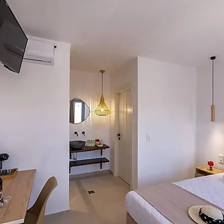 Chrysonisos With Sunset & Seaviews Near Kini