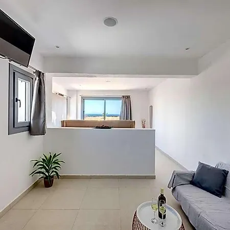 Отель Chrysonisos With Sunset & Seaviews Near Kini