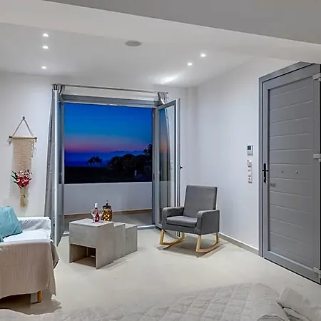 Отель Chrysonisos With Sunset & Seaviews Near Kini 4*